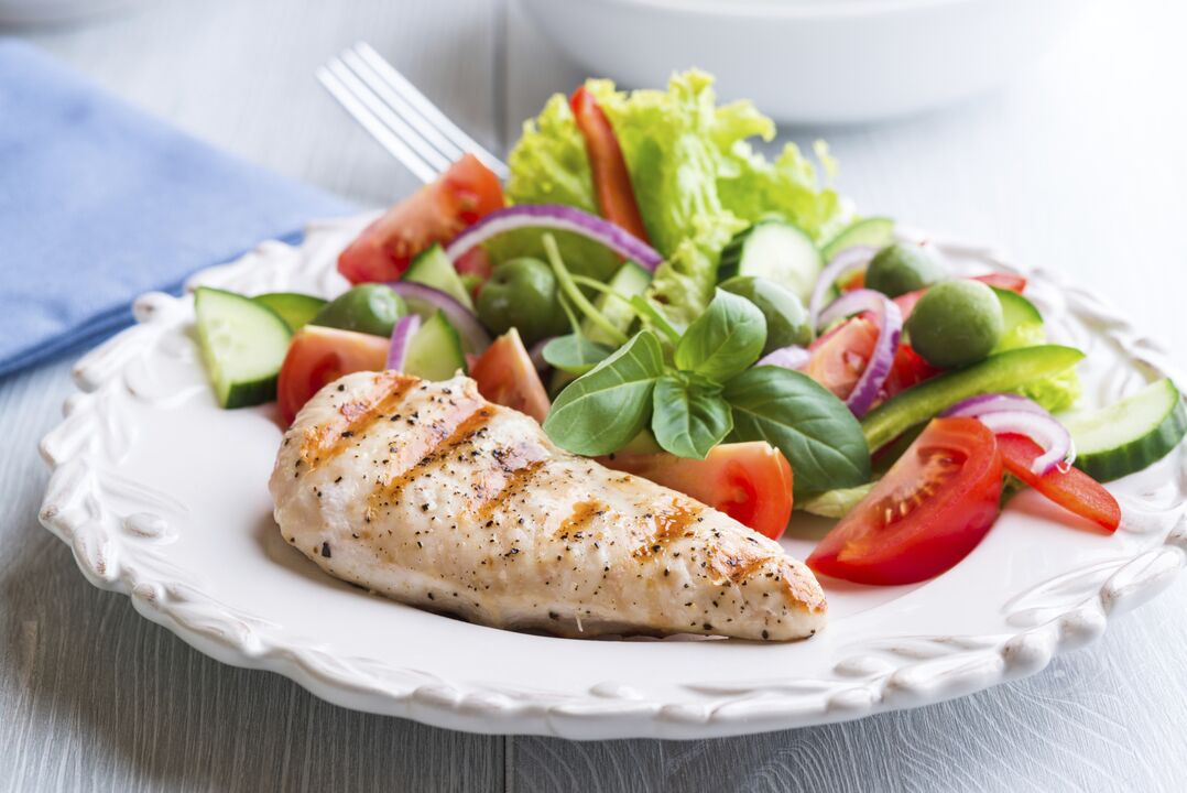 Пилешки гради со зеленчук на менито за здрава храна